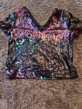 VENUS Black Multicolor Sequin V-Neck Crop Top